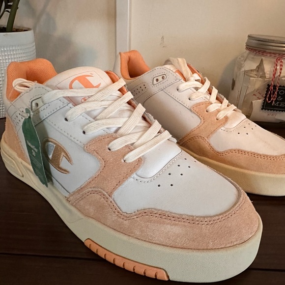 Women’s Champion Tennis Shoes - Picture 2 of 5